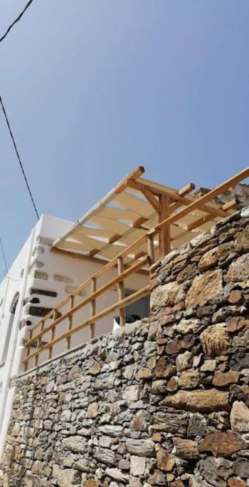 Naxos Mountain Retreat - Tiny House Build On Rock Appartement Koronos Buitenkant foto